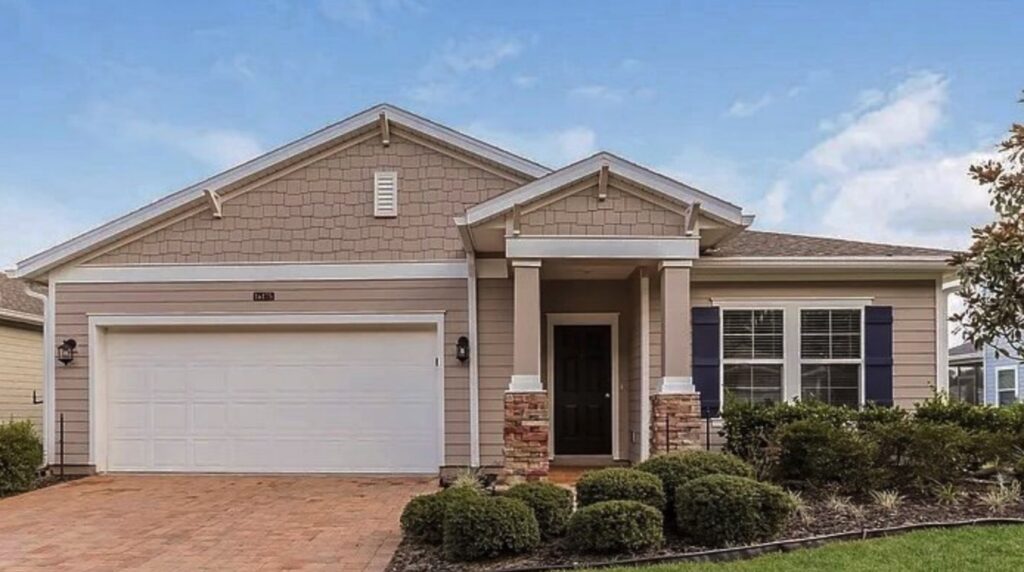 16175 Blossom Lake Drive, Jacksonville, FL 32218